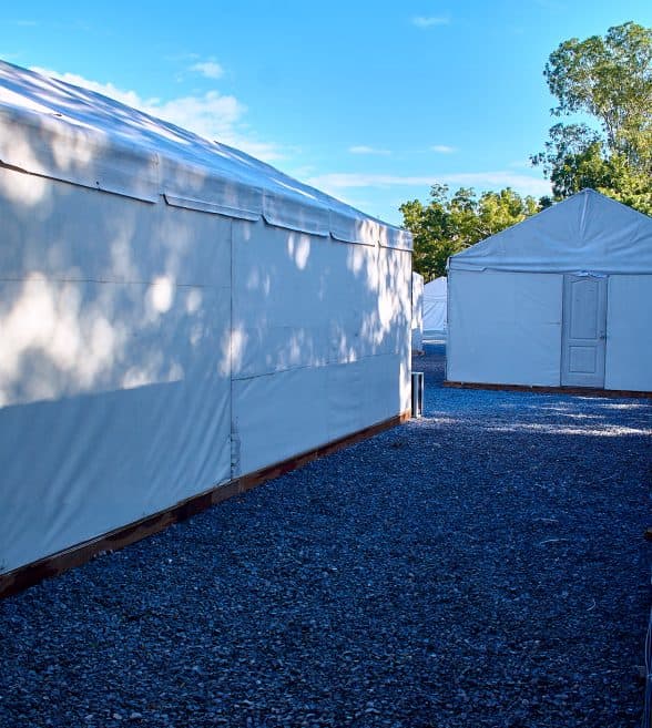 Offshore rig resupply